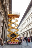 Аренда. Ножничный самоходный подъемник Haulotte H 18 SX  - Изображение #1, Объявление #1280875