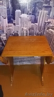 Продам кухонный стол. Хорошее состояние. Массив. Крепкий. Удобный для искользова - Изображение #4, Объявление #1538825