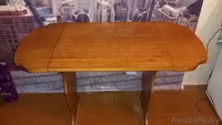 Продам кухонный стол. Хорошее состояние. Массив. Крепкий. Удобный для искользова - Изображение #2, Объявление #1538825