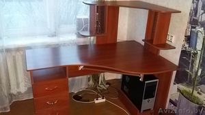 Продам стол компьютерный. Отличное состояние. Имеется пару незначительных дефект - Изображение #1, Объявление #1538823