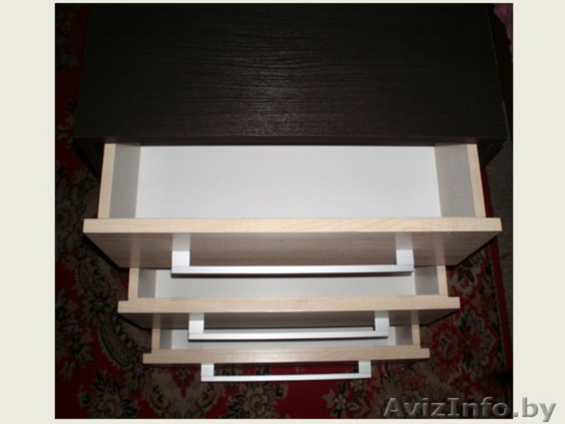 Комод, 3 выдвижные полки на роликах, с хромированными ручками, кромка ПВХ, цвет  - Изображение #2, Объявление #277041