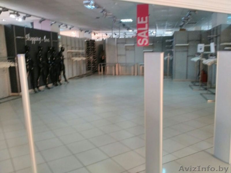 продам (уступлю договор аренды) готовый  оборудованный магазин одежды - Изображение #4, Объявление #1447326